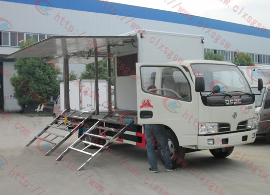 多利卡蔬菜商品展销车 多利卡蔬菜商品展销车